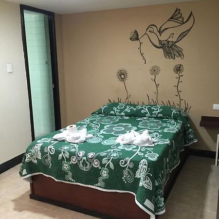 Hotel June Puebla Eksteriør bilde