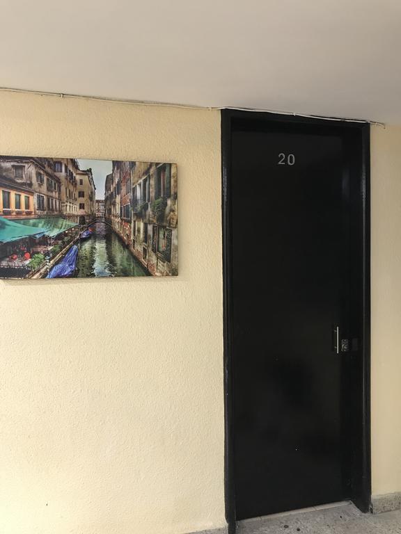 Hotel June Puebla Eksteriør bilde
